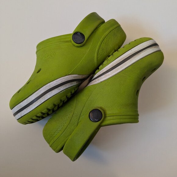 Green Crocs Clogs - Toddler Little Kid Size 7 - Picture 2 of 6